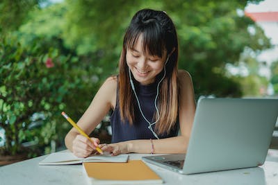 10 Tips For Writing Effective Content  For Your Website