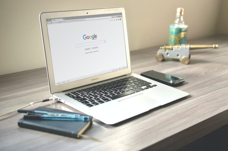 4 Profitable Ways to Make Money Online Using Your Smartphone